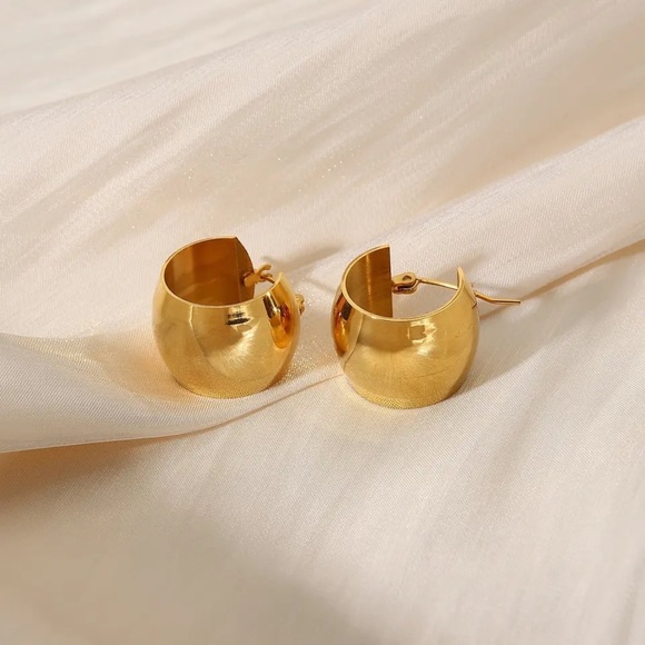18K Gold Plated Chunky Ball Hoop Earrings - Picture 5 of 9